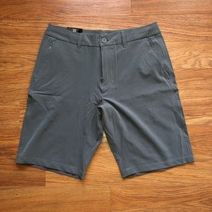 Hang Ten men’s 32 shorts.